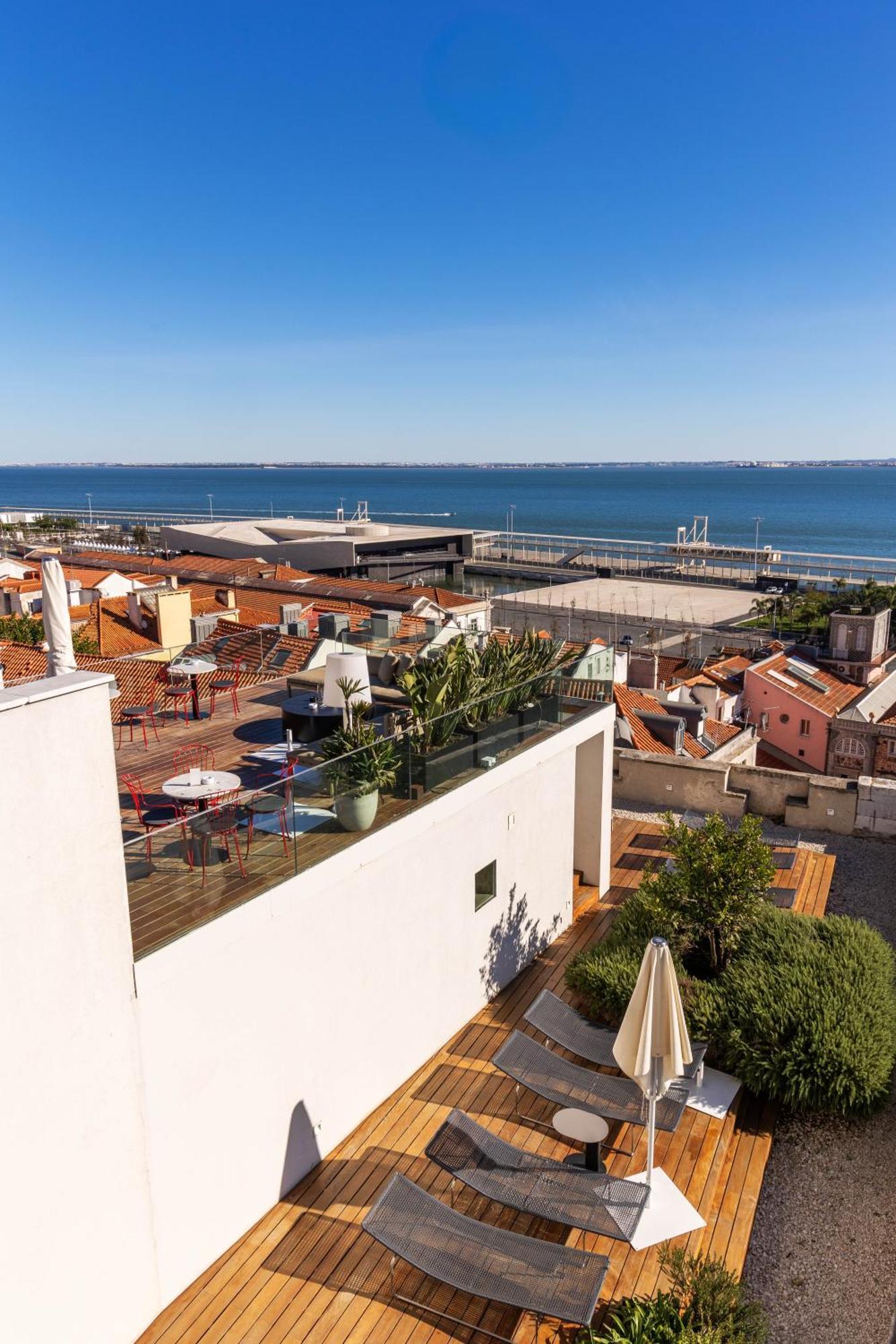 Memmo Alfama - Design Hotels (Adults Only) Lisbon Exterior photo